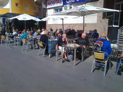 Hostal Gran Via Levante تورّيفيِخا المظهر الخارجي الصورة